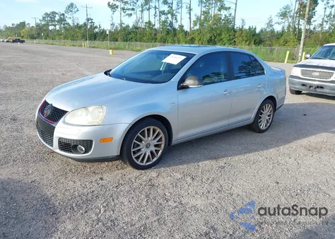 2009 Volkswagen Jetta Wolfsburg Edition z USA, uszkodzony, nr VIN 3VWRJ71K59M031782